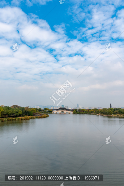 無錫蠡湖風(fēng)景區(qū)的石塘橋