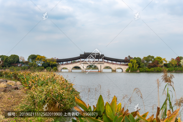 無錫蠡湖風(fēng)景區(qū)的石塘橋
