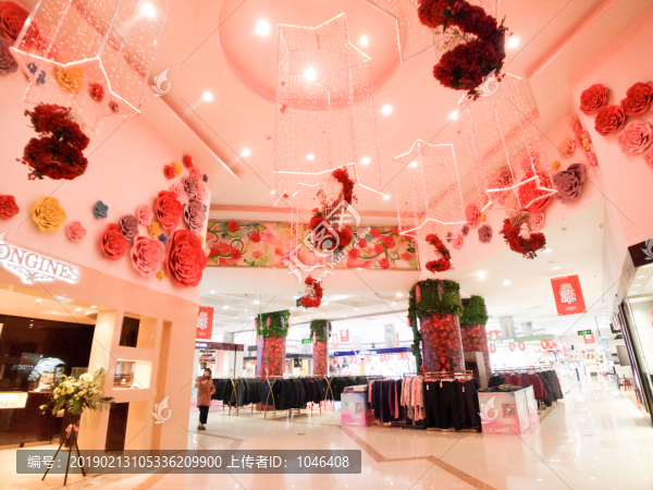 商場(chǎng)商店裝飾
