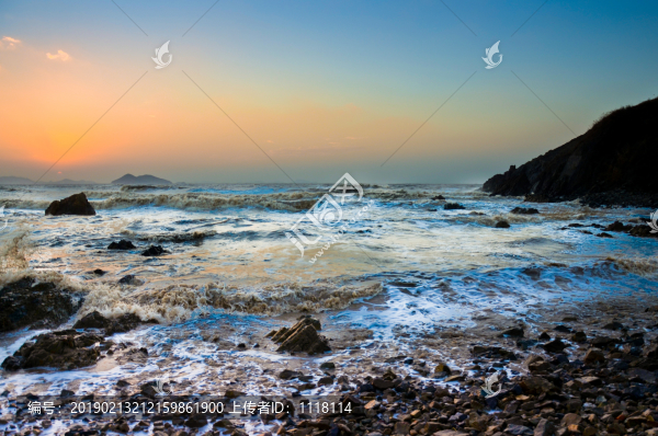 海浪沙灘