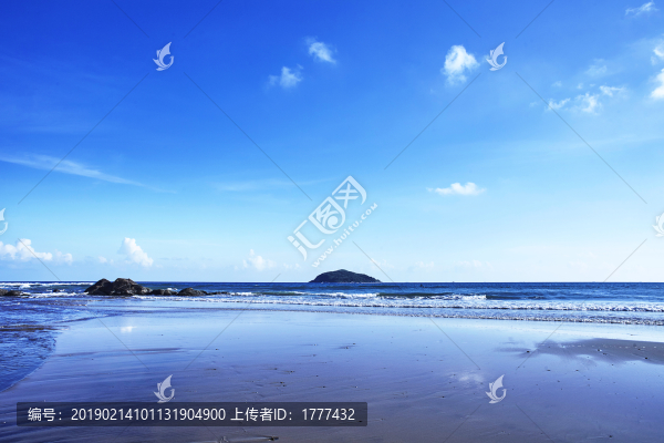 沙灘藍天孤島