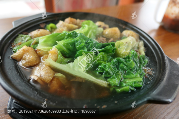 黃燜油豆腐砂鍋煲