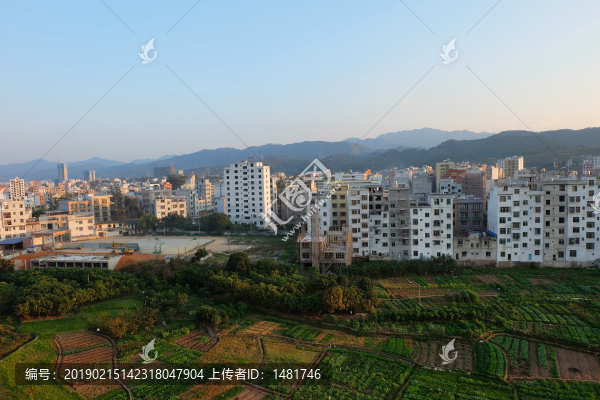 山城