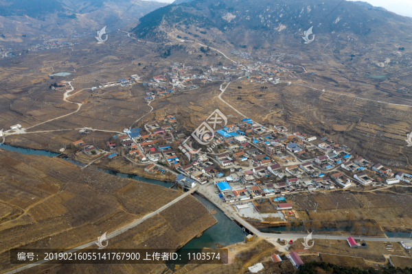 航拍美麗鄉(xiāng)村01