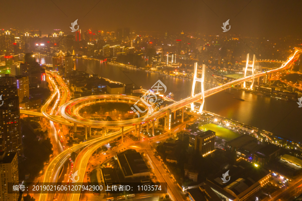 航拍上海南浦大橋03