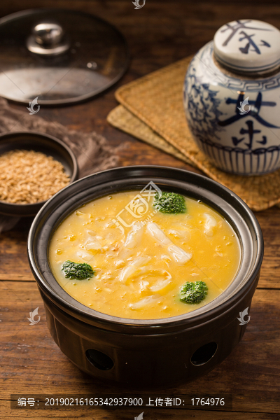 金湯燕麥燴花膠