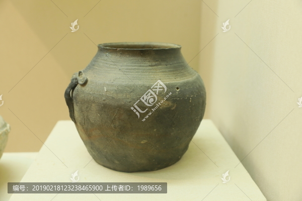 古陶罐
