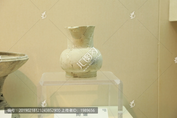 陶罐