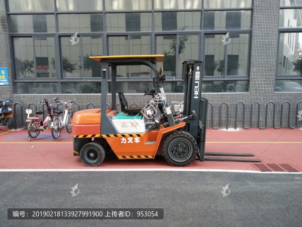 叉車