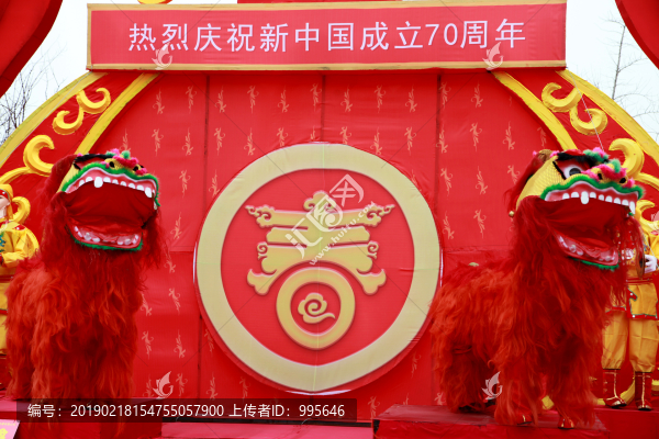 獅子花燈