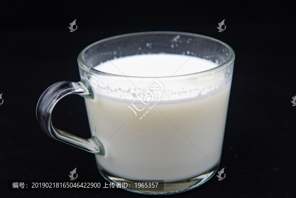 牛奶