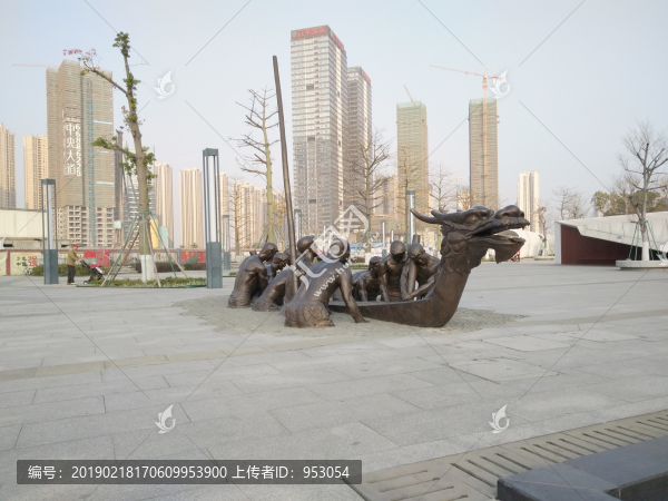 劃龍船雕像
