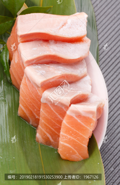 三紋魚(yú)刺身