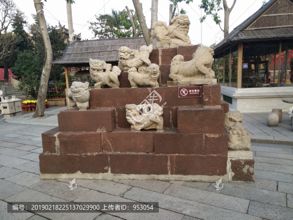 石獅子