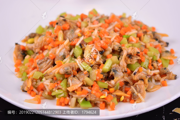 豆芽粒紅蘿卜粒炒花甲