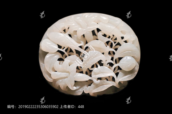青白玉花鳥紋嵌飾