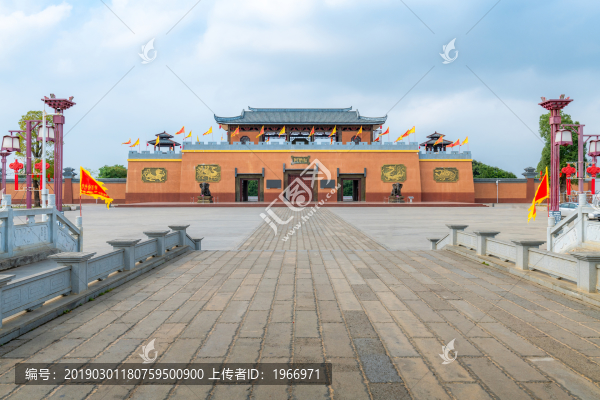 廣東遂溪孔子文化城的仁濟門