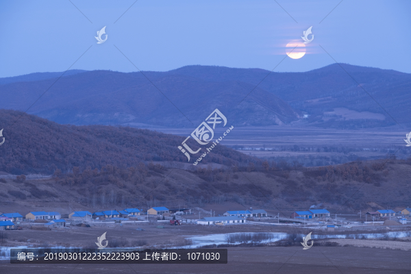 鄉(xiāng)村月色
