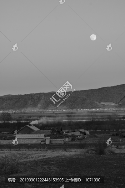 鄉(xiāng)村月色
