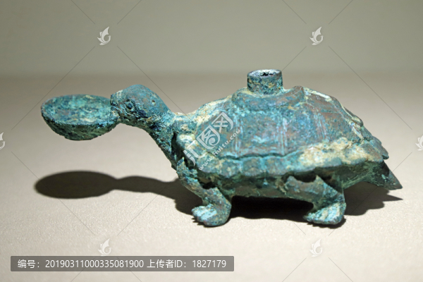 玄武硯滴