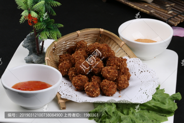 一口酥肉丸