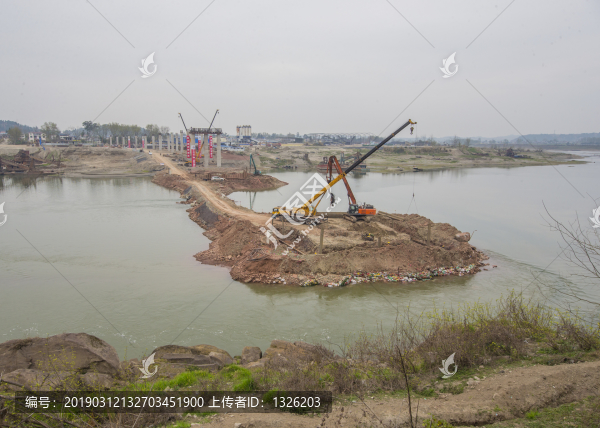 201903建設(shè)中的紅江大橋