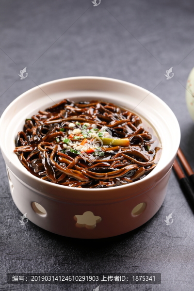 響油鱔絲