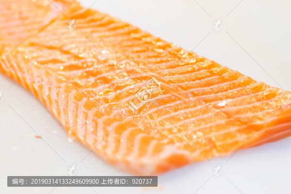 三文魚厚切