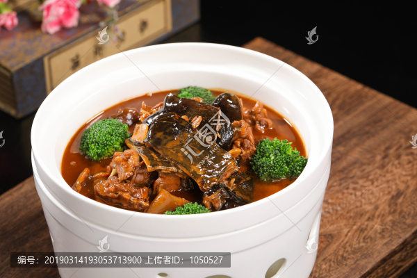 鮑汁甲魚(yú)