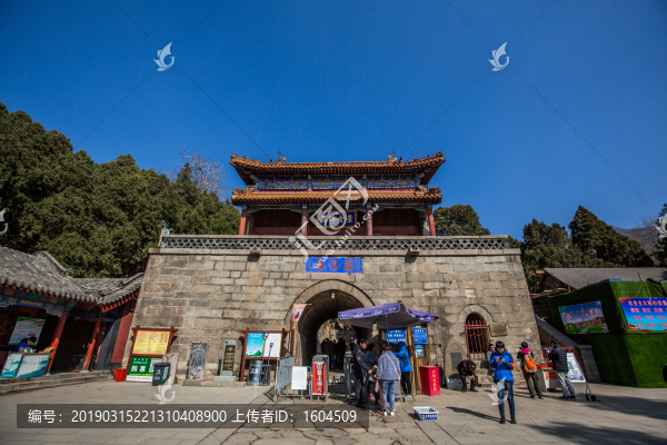 泰山風光萬仙樓