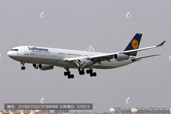 漢莎航空飛機落地