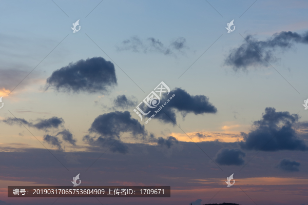 西邊的太陽(yáng)就要落山了