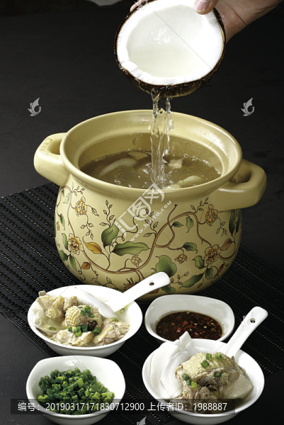 養(yǎng)顏椰子雞
