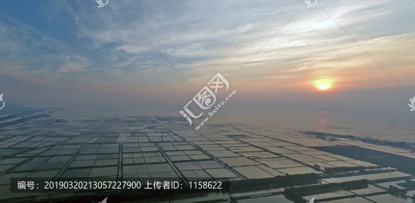 洪澤湖西順河萬(wàn)畝圍網(wǎng)養(yǎng)殖