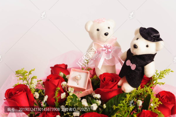 玫瑰花求婚戒指