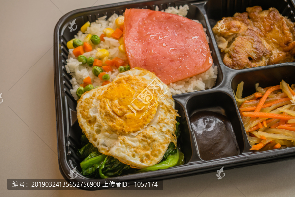 快餐外賣雞扒飯