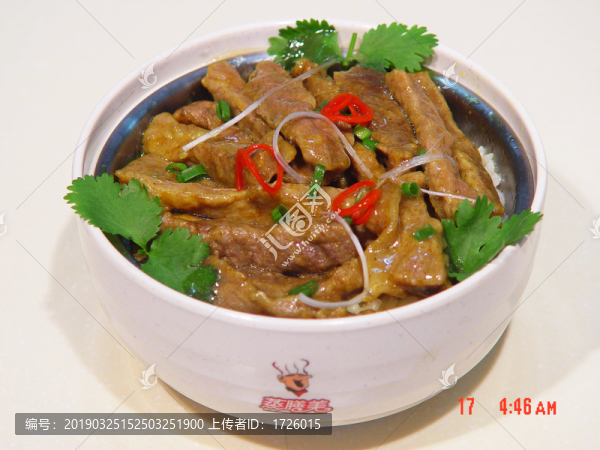 咖喱牛肉蓋飯