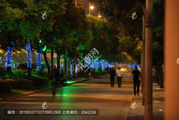 夜晚交通