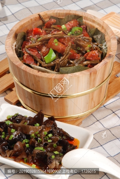 干豆角燒肉木桶蒸飯