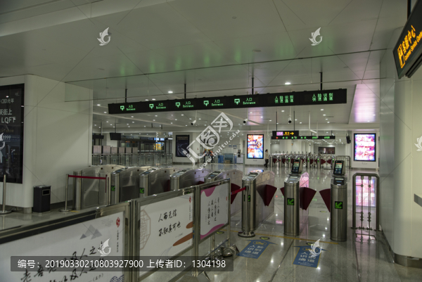 濟(jì)南地鐵濟(jì)南西站入口閘機(jī)