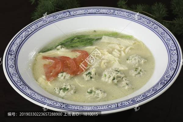 豆筋燉香菜丸子