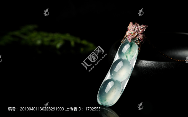 玻璃種翡翠