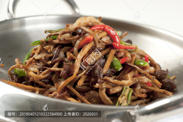 干鍋茶樹菇