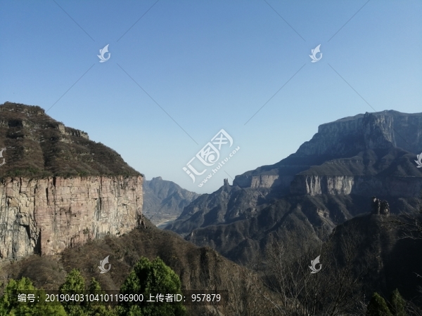山崖