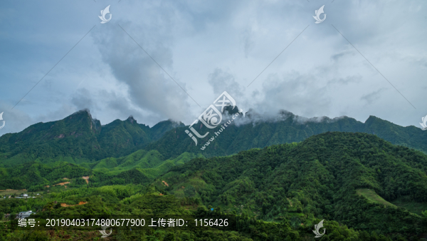 武夷山脈望夫山