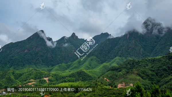 武夷山脈望夫山