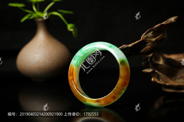 三彩翡翠手鐲