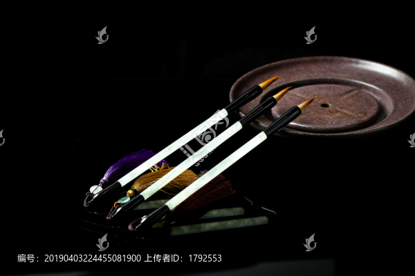 翡翠毛筆