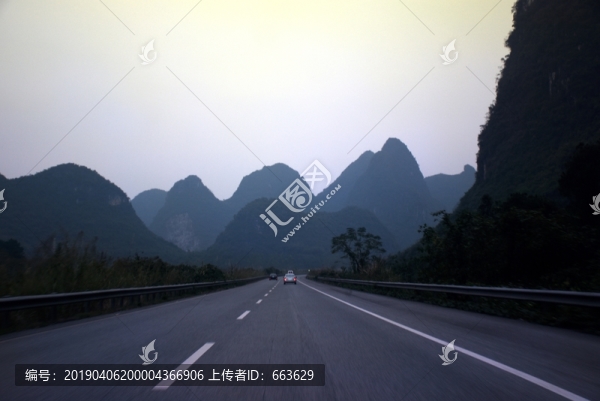 在路上