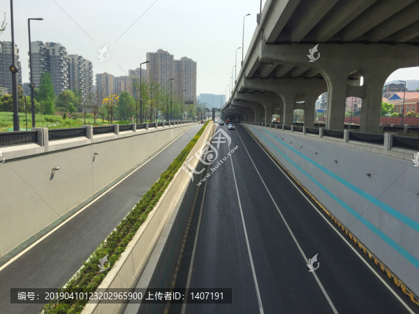 下穿隧道